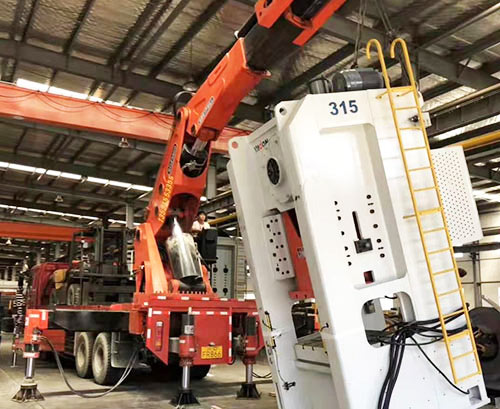 吉安吉州附近随车吊出租，轻松解决运输难题