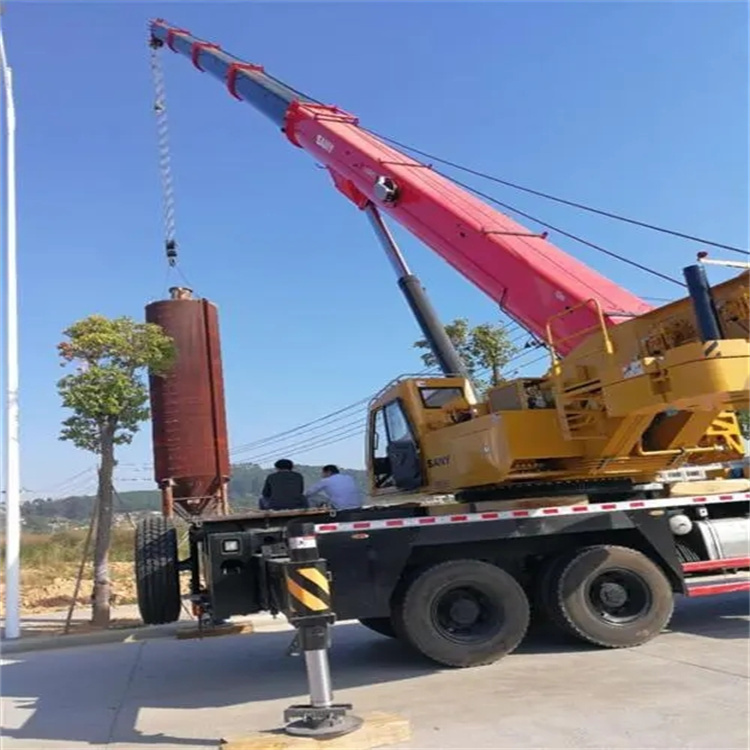 吉安吉州专业吊车租赁多少钱